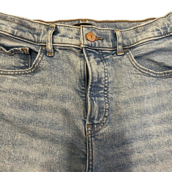 Express Light Wash High Rise Distressed Raw Hem Jeans 6R - Picture 2 of 7